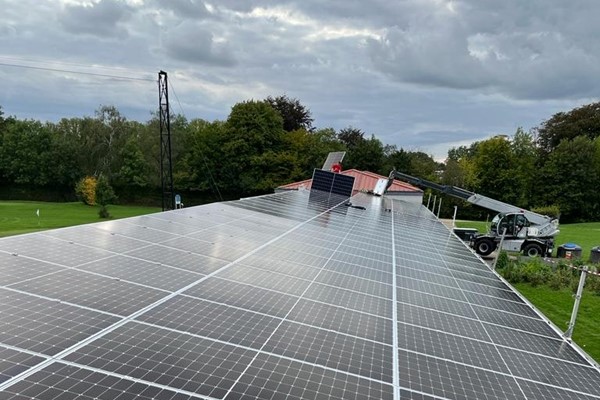 Golfbaan Het Rijk van Margraten wekt energie nu ook zelf op